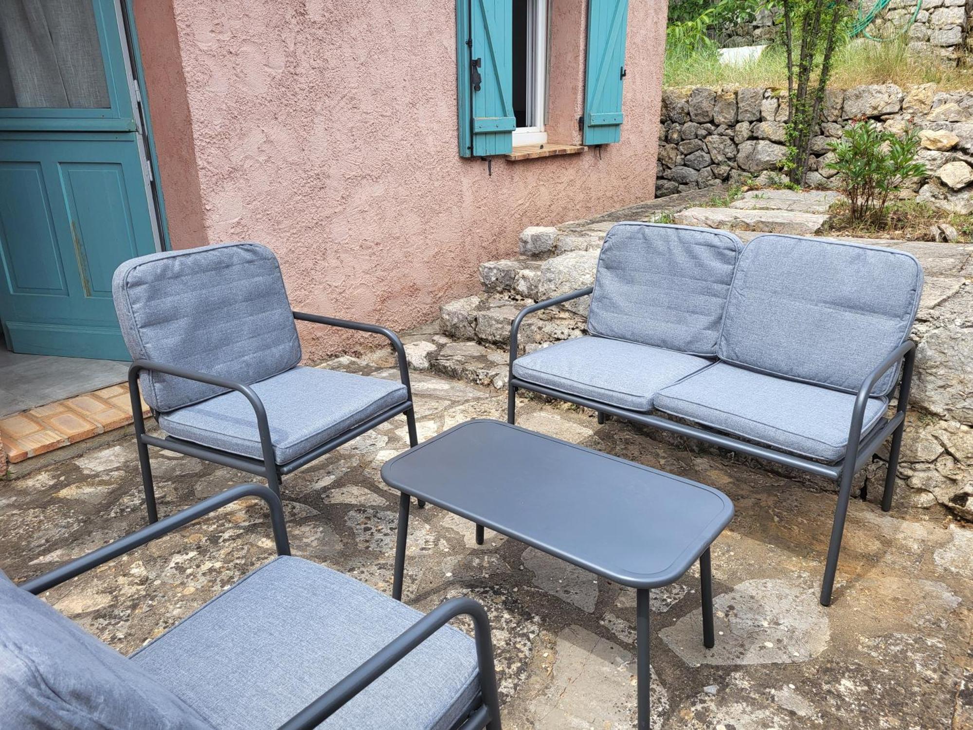 Holiday home Maison Au Calme Absolue *
