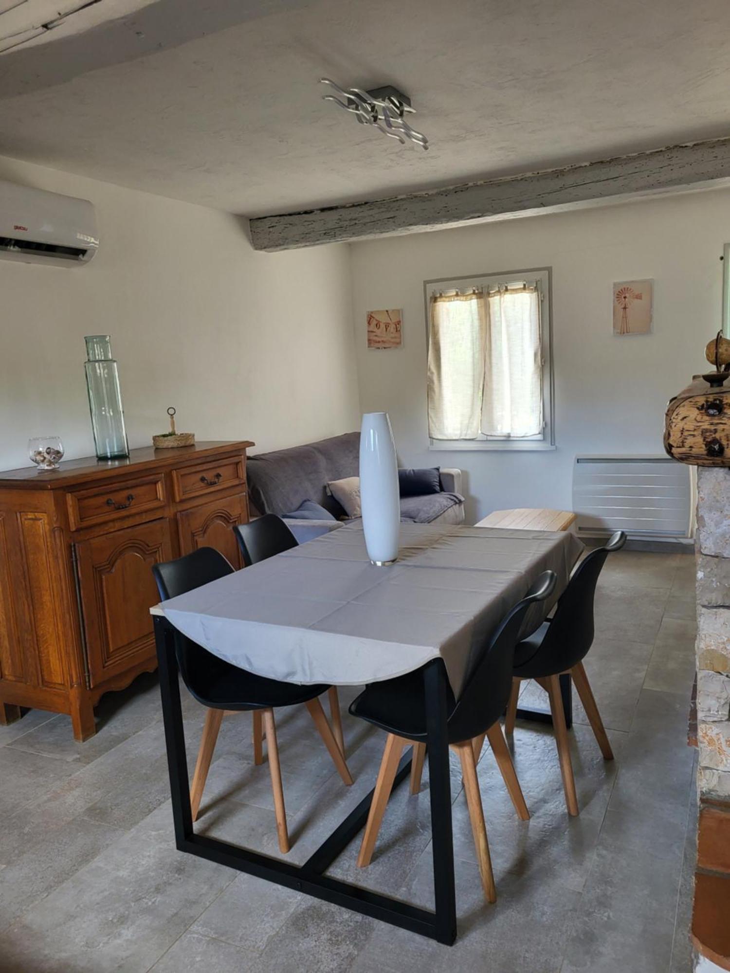Holiday home Maison Au Calme Absolue